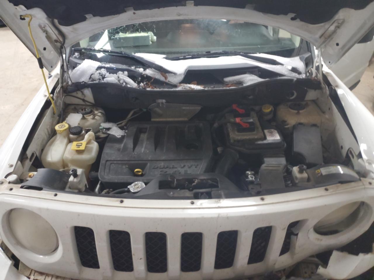 2013 Jeep Liberty (Patriot) - Image 14