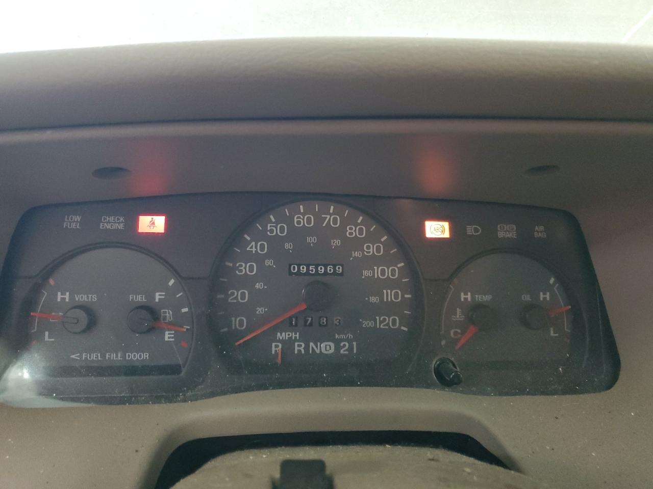 2005 Mercury Grand Marquis - Image 9