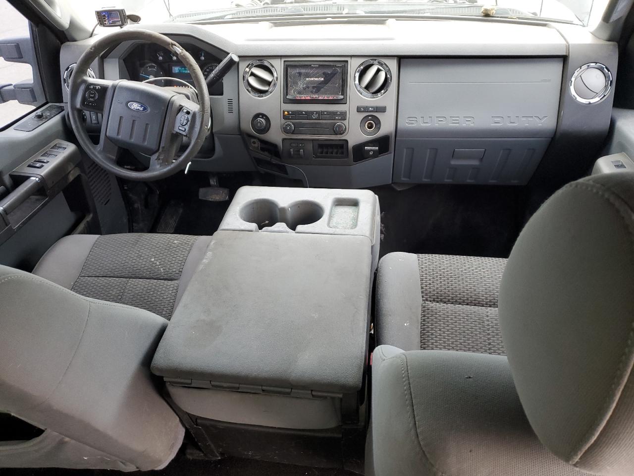 2012 Ford F350 - Image 8