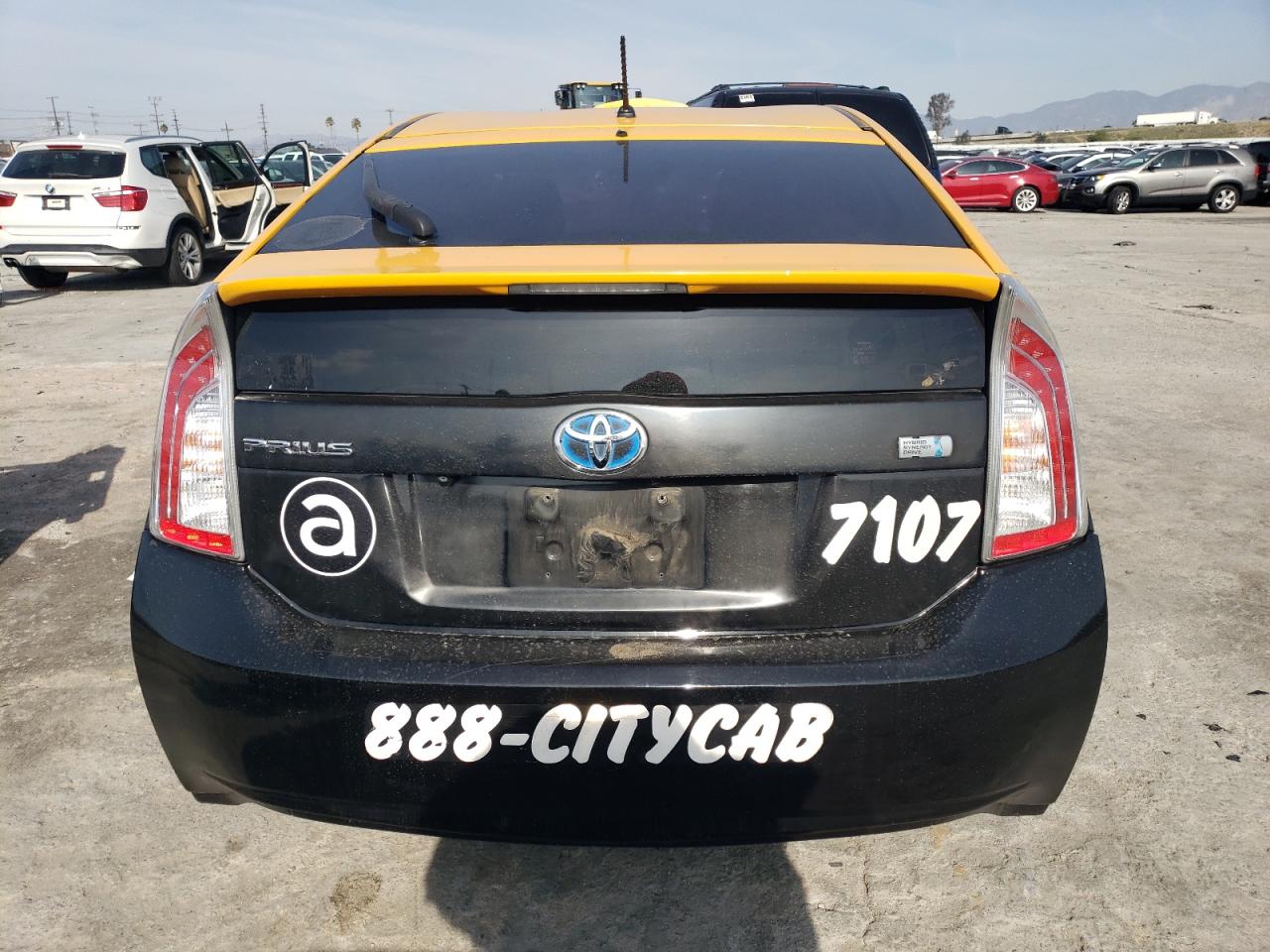 2015 Toyota Prius - Image 6