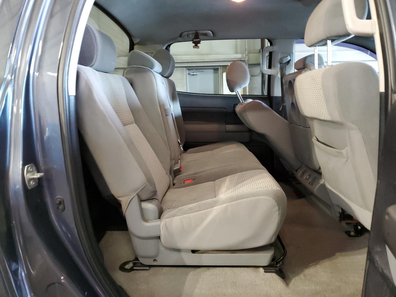 2010 Toyota Tundra - Image 10