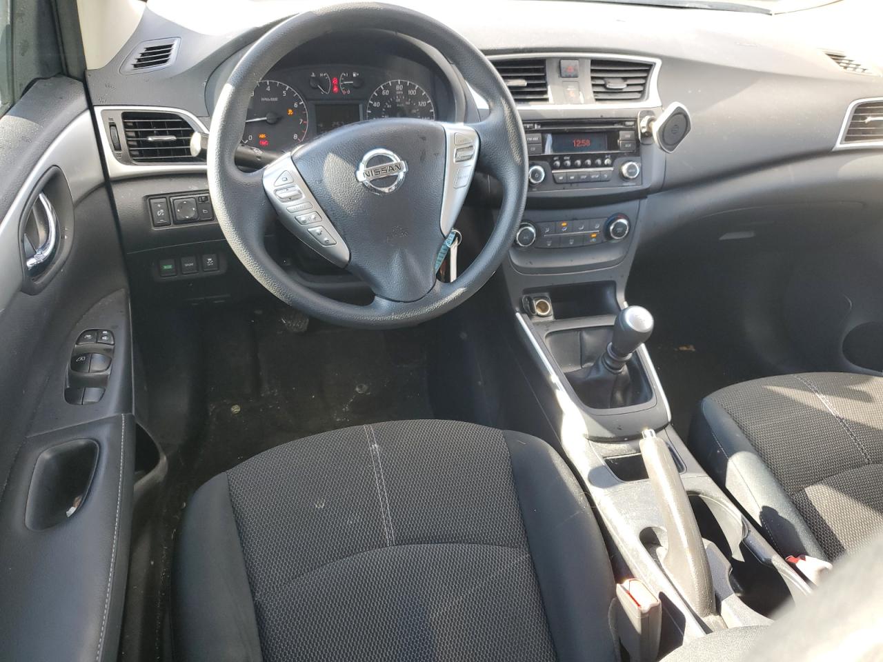 2017 Nissan Sentra - Image 8