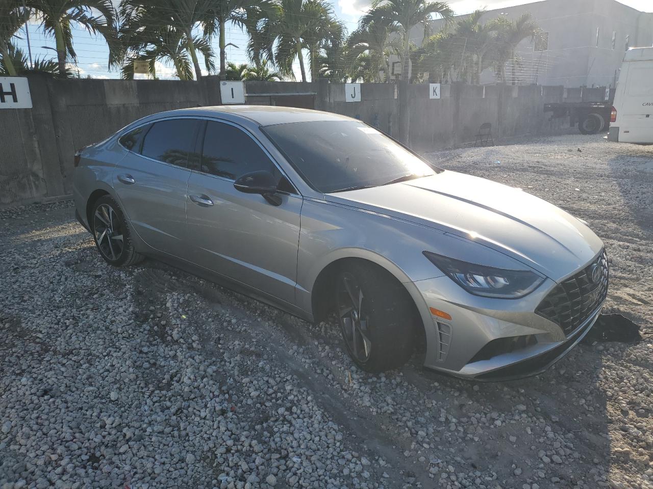2021 Hyundai Sonata - Image 4