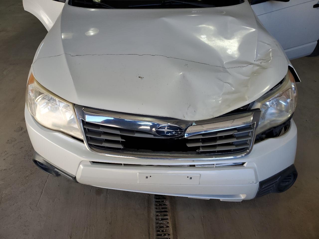 2010 Subaru Forester - Image 12
