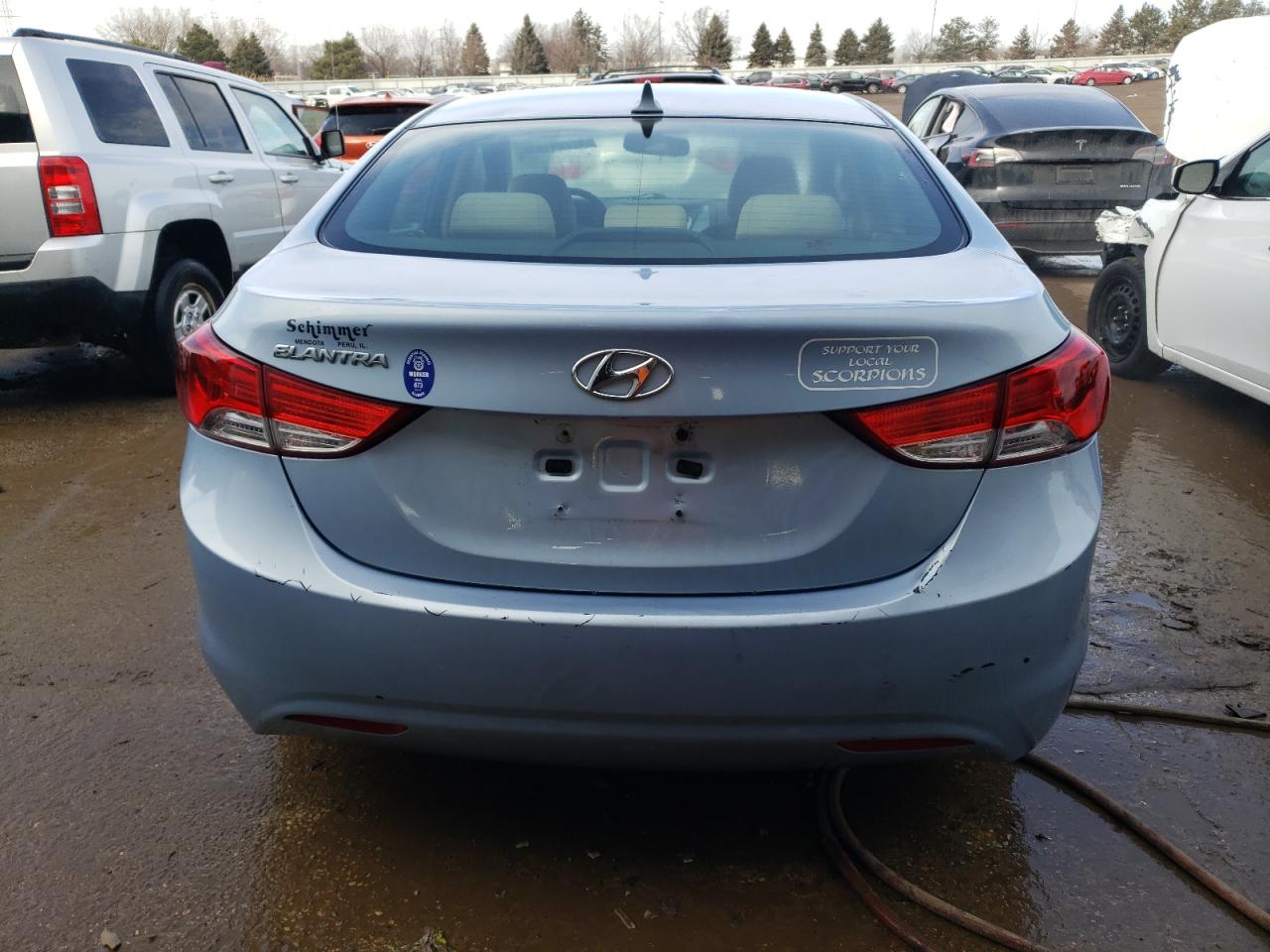 2012 Hyundai Elantra - Image 6