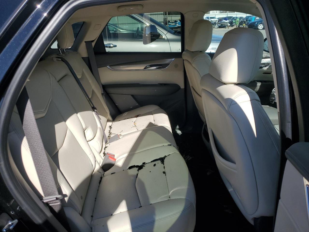2017 Cadillac XT5 - Image 11