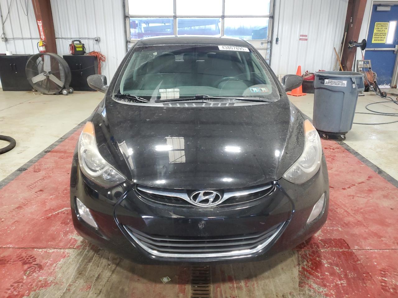 2013 Hyundai Elantra - Image 5