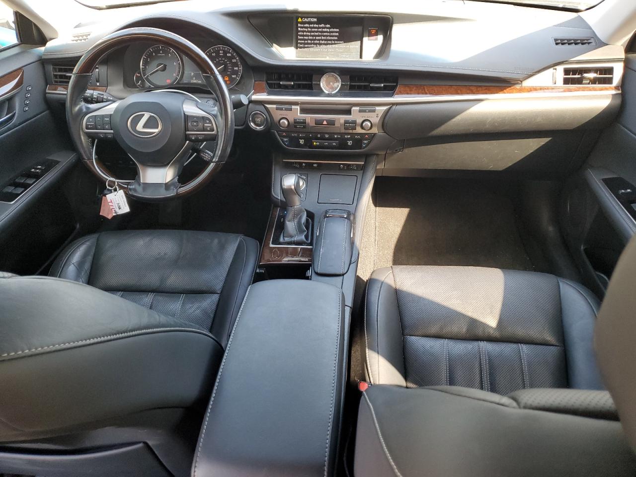 2016 Lexus ES - Image 8