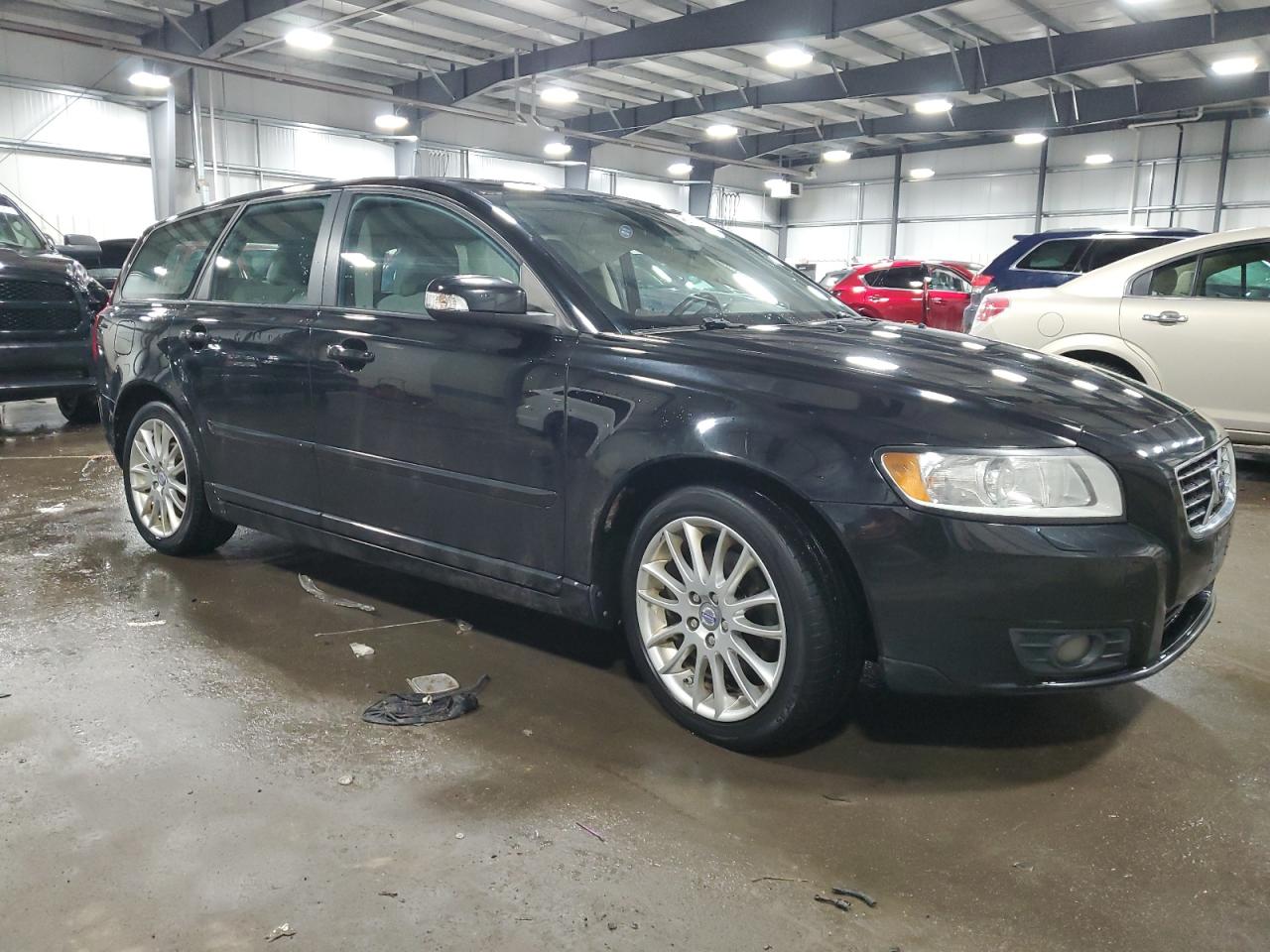 2010 Volvo V50 - Image 4