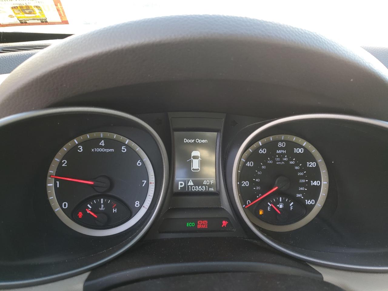 2016 Hyundai Santa Fe - Image 9