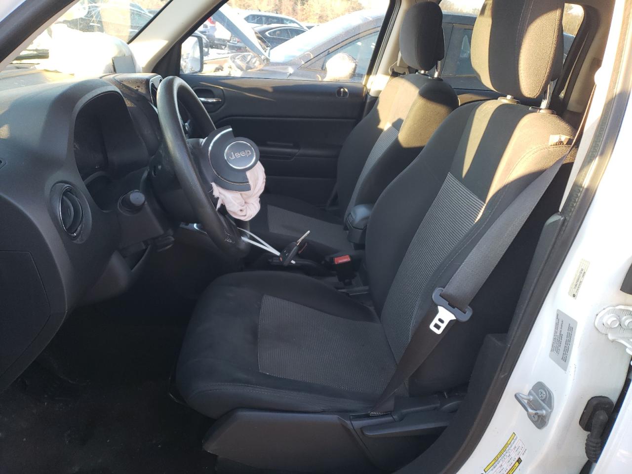 2015 Jeep Liberty (Patriot) - Image 7