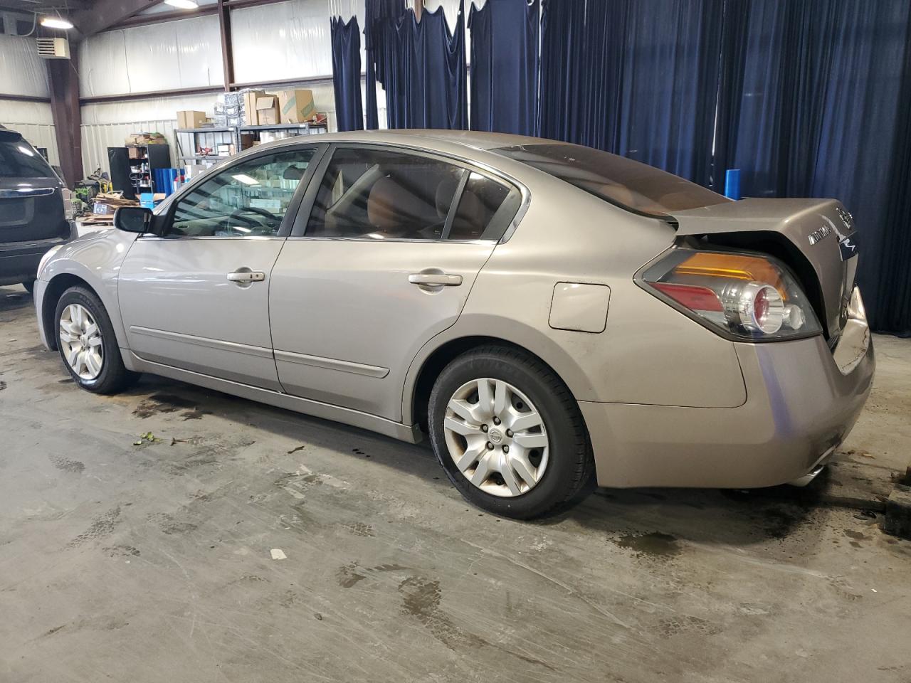 2012 Nissan Altima - Image 2