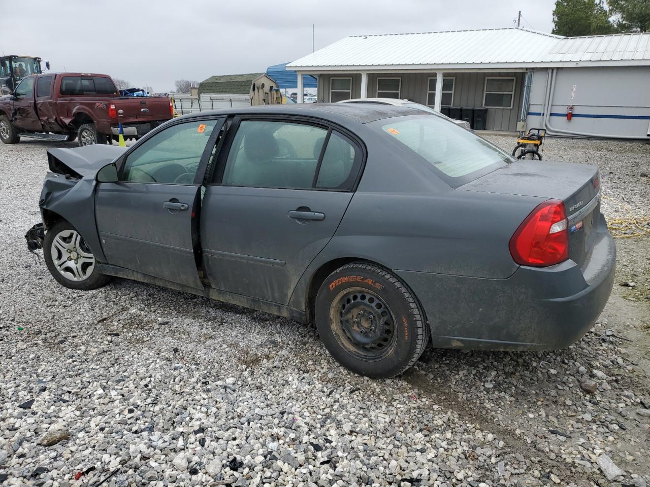 2008 Chevrolet Malibu - Image 2