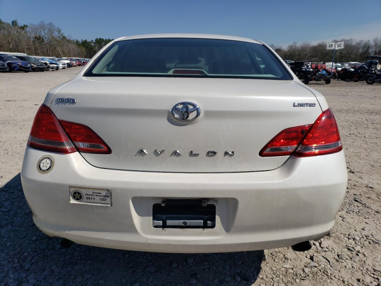 2006 Toyota Avalon - Image 6