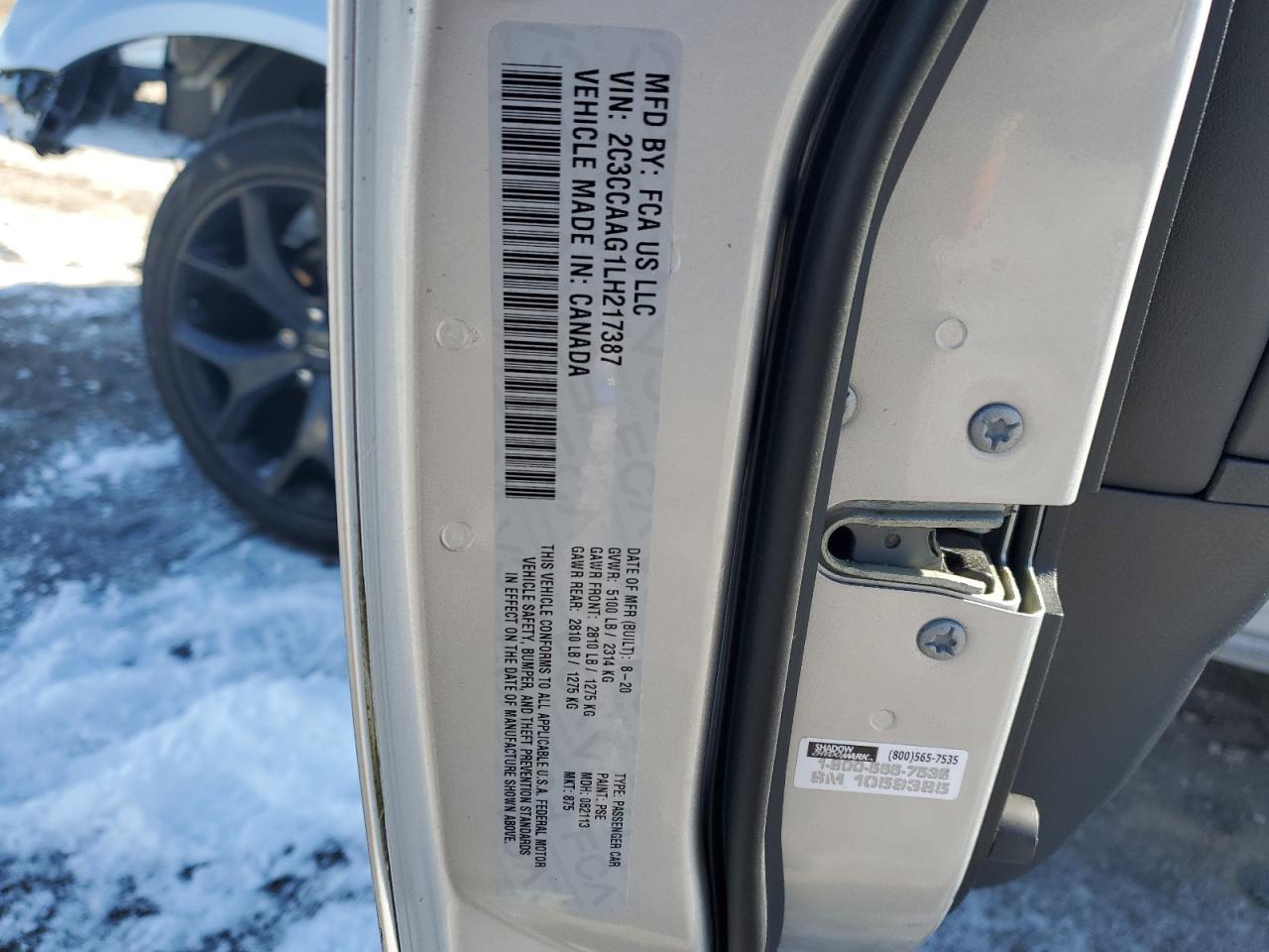 2020 Chrysler 300 - Image 13