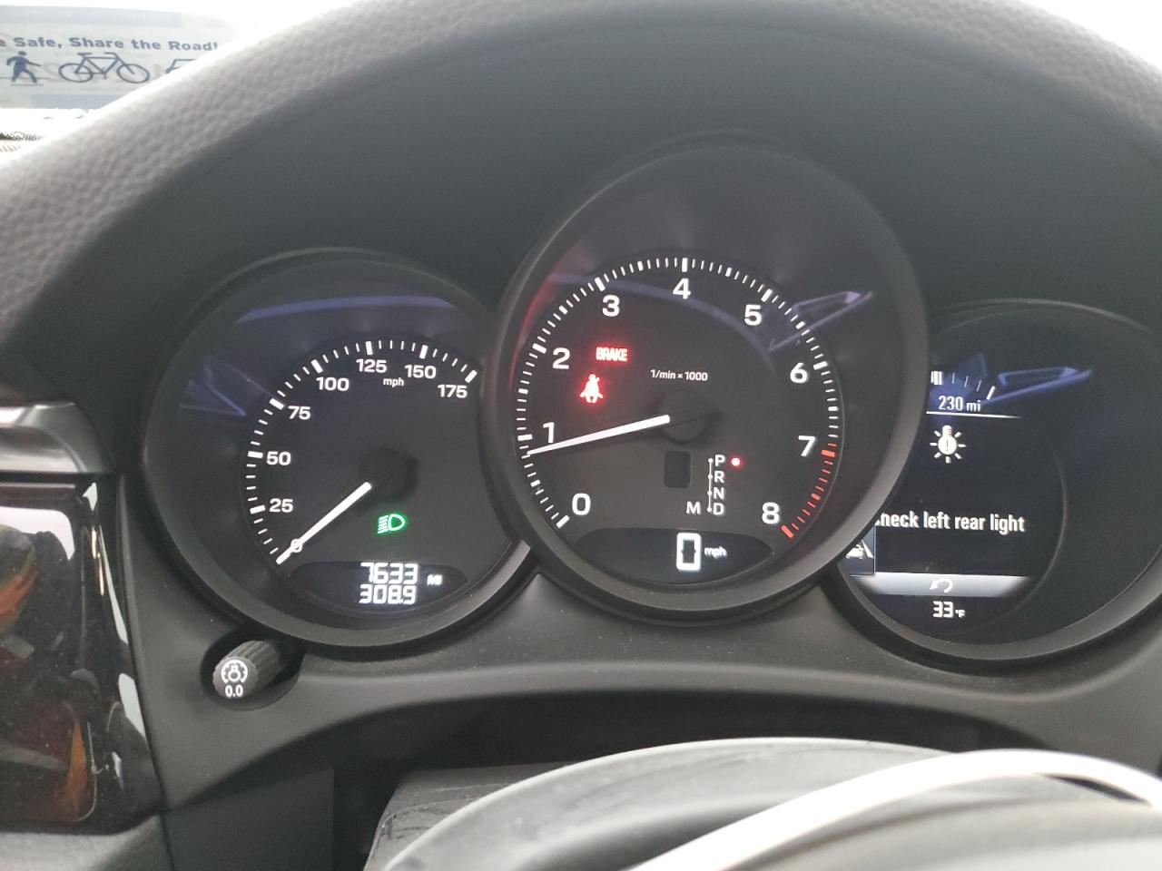 2024 Porsche Macan - Image 9