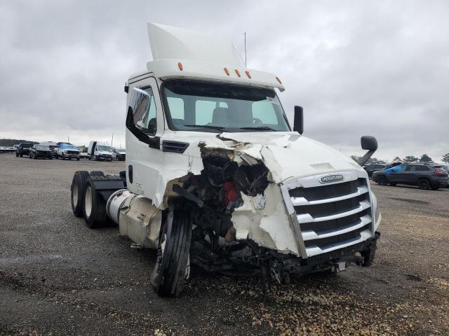 2020 Freightliner Cascadia 126 