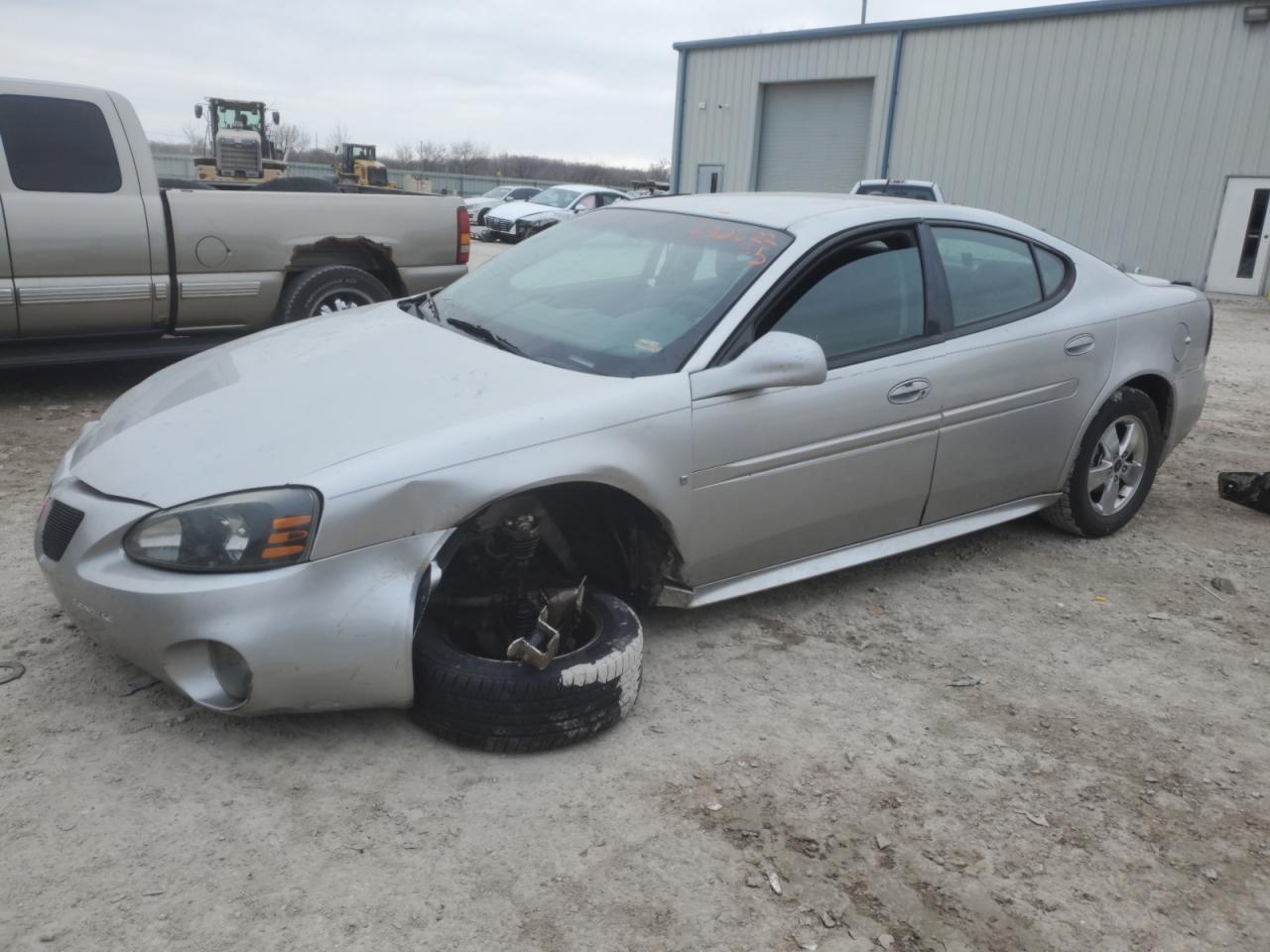 2006 Pontiac Grand Prix - Image 1
