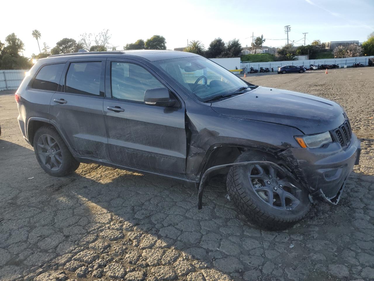 2021 Jeep Grand Cherokee - Image 4