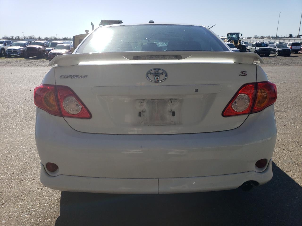 2010 Toyota Corolla - Image 6