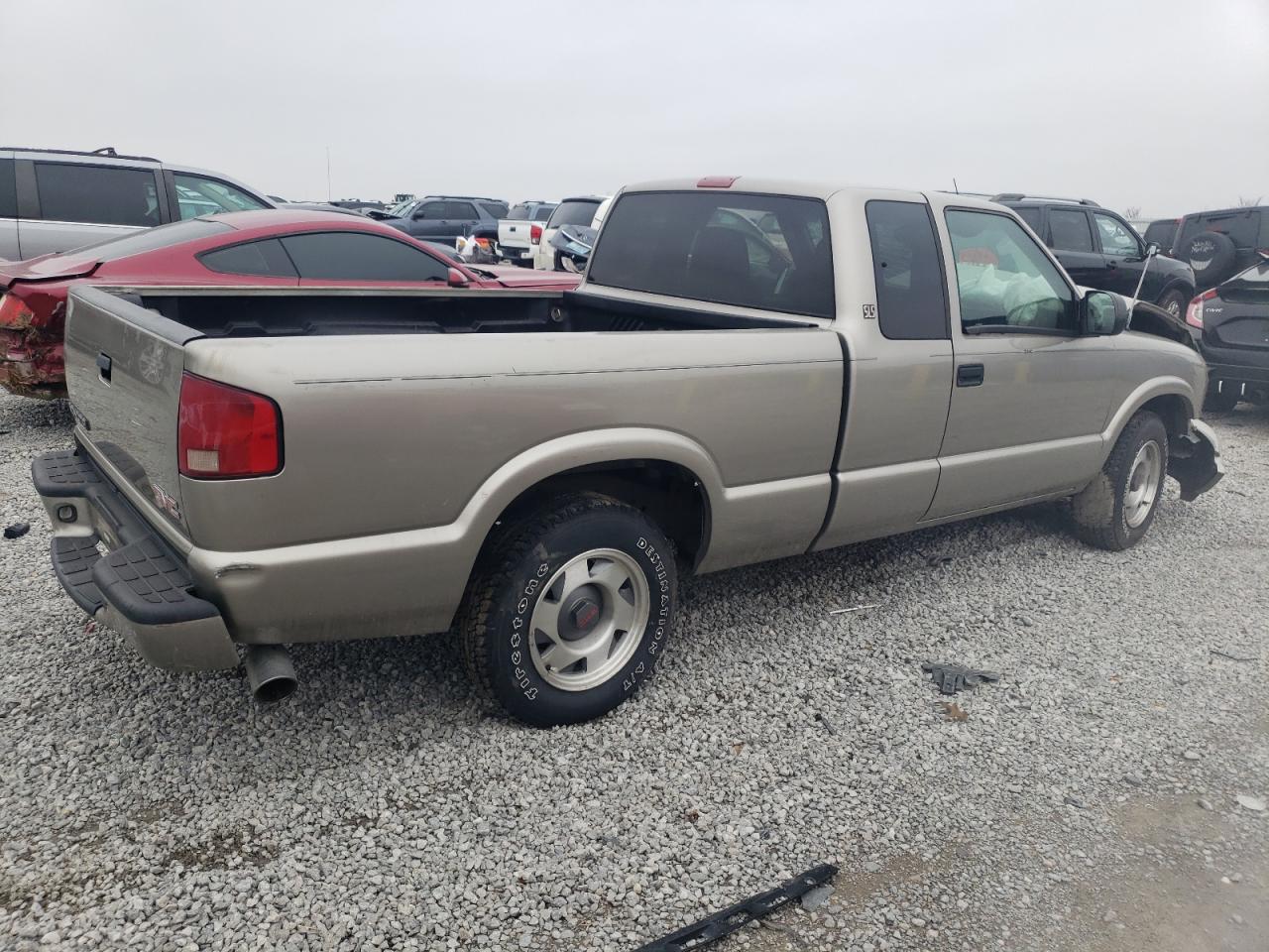 2000 GMC Sonoma - Image 3