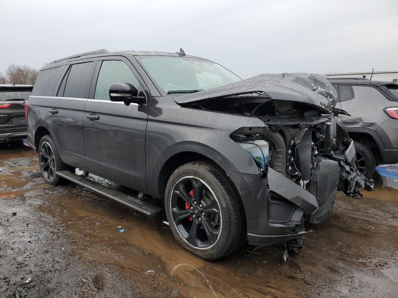2022 Ford Expedition - Image 4