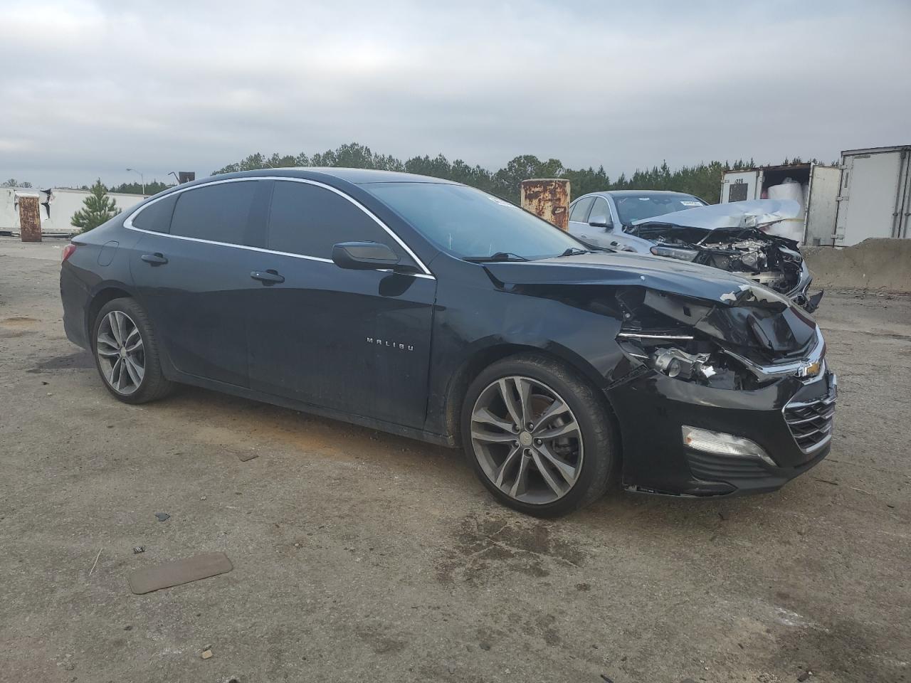 2021 Chevrolet Malibu - Image 4