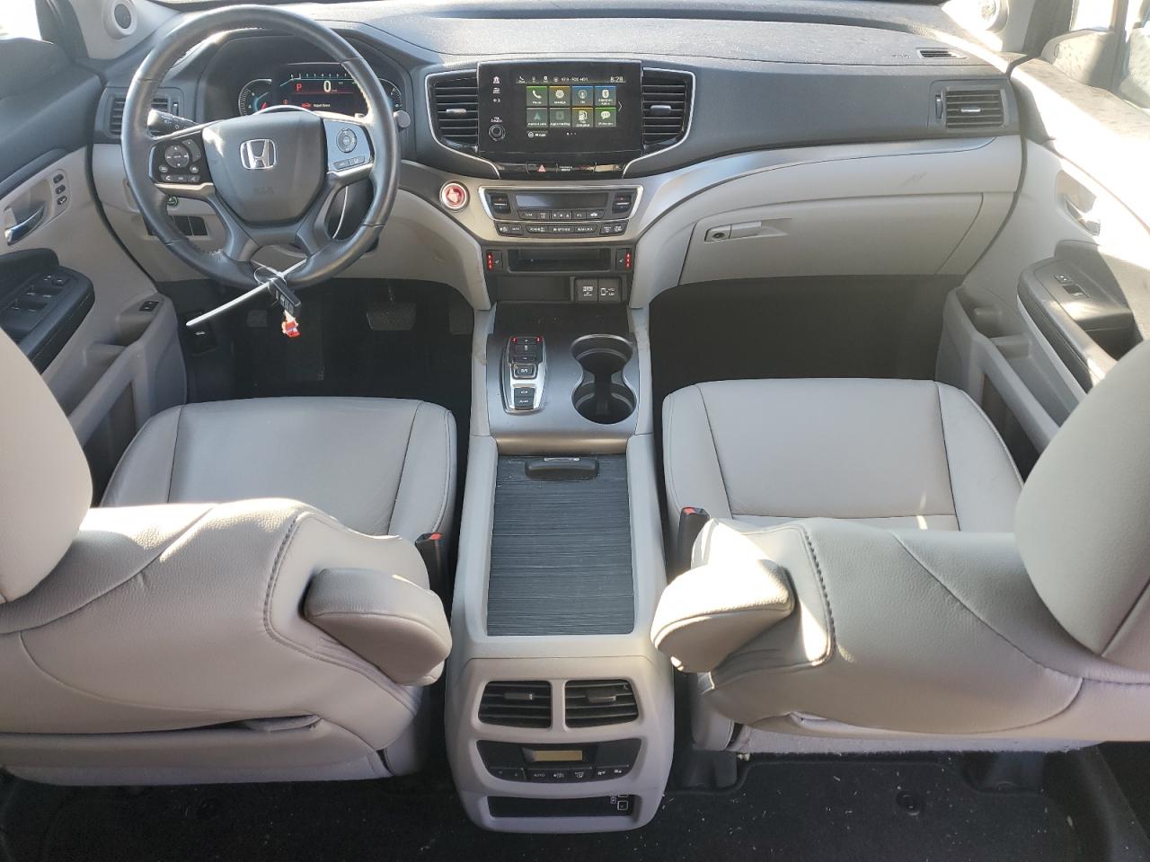 2022 Honda Pilot - Image 8
