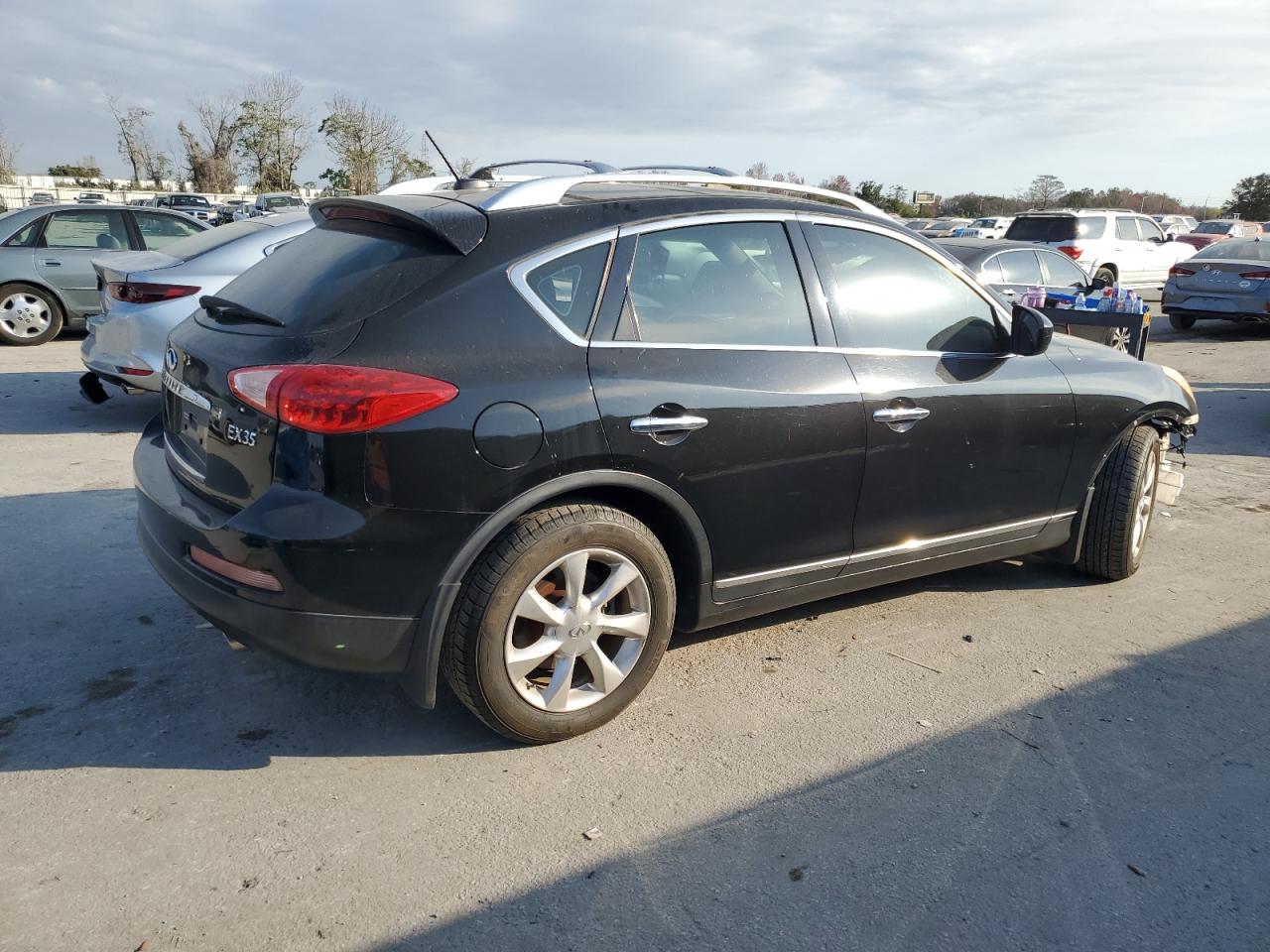 2009 Infiniti EX - Image 3