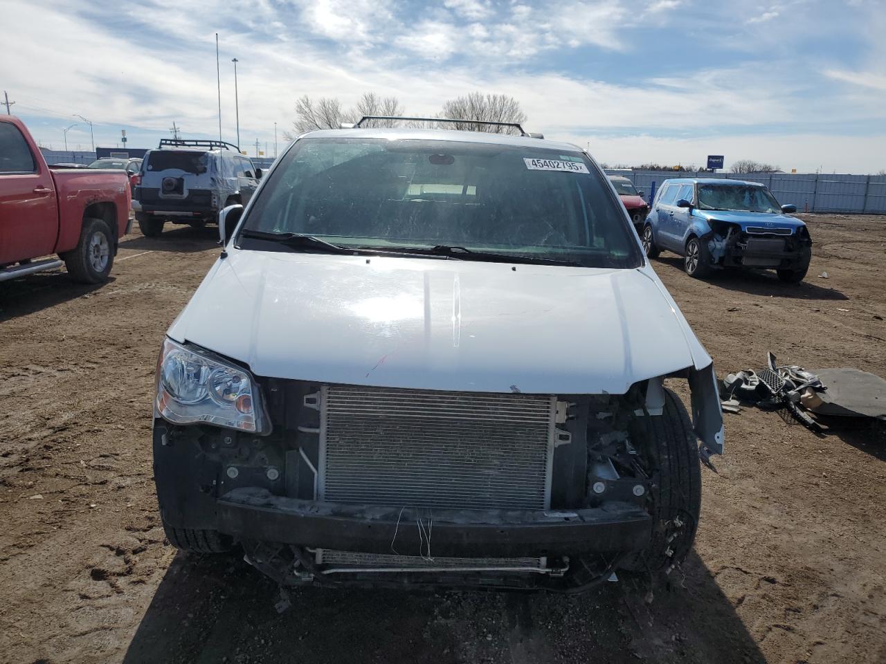2019 Dodge Caravan - Image 5