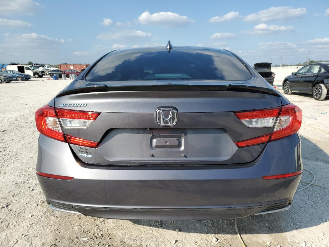 2018 Honda Accord - Image 6
