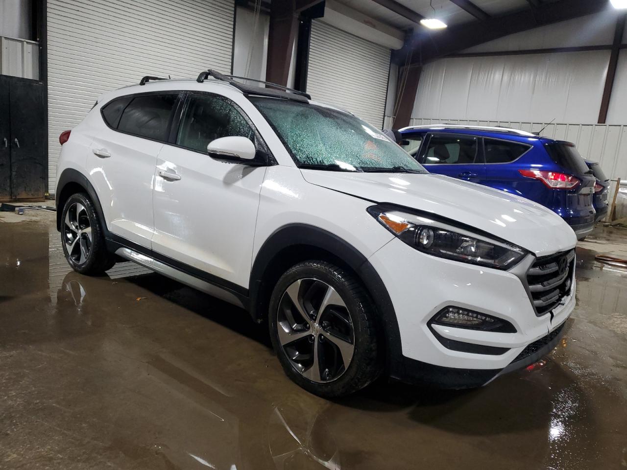 2017 Hyundai Tucson - Image 4