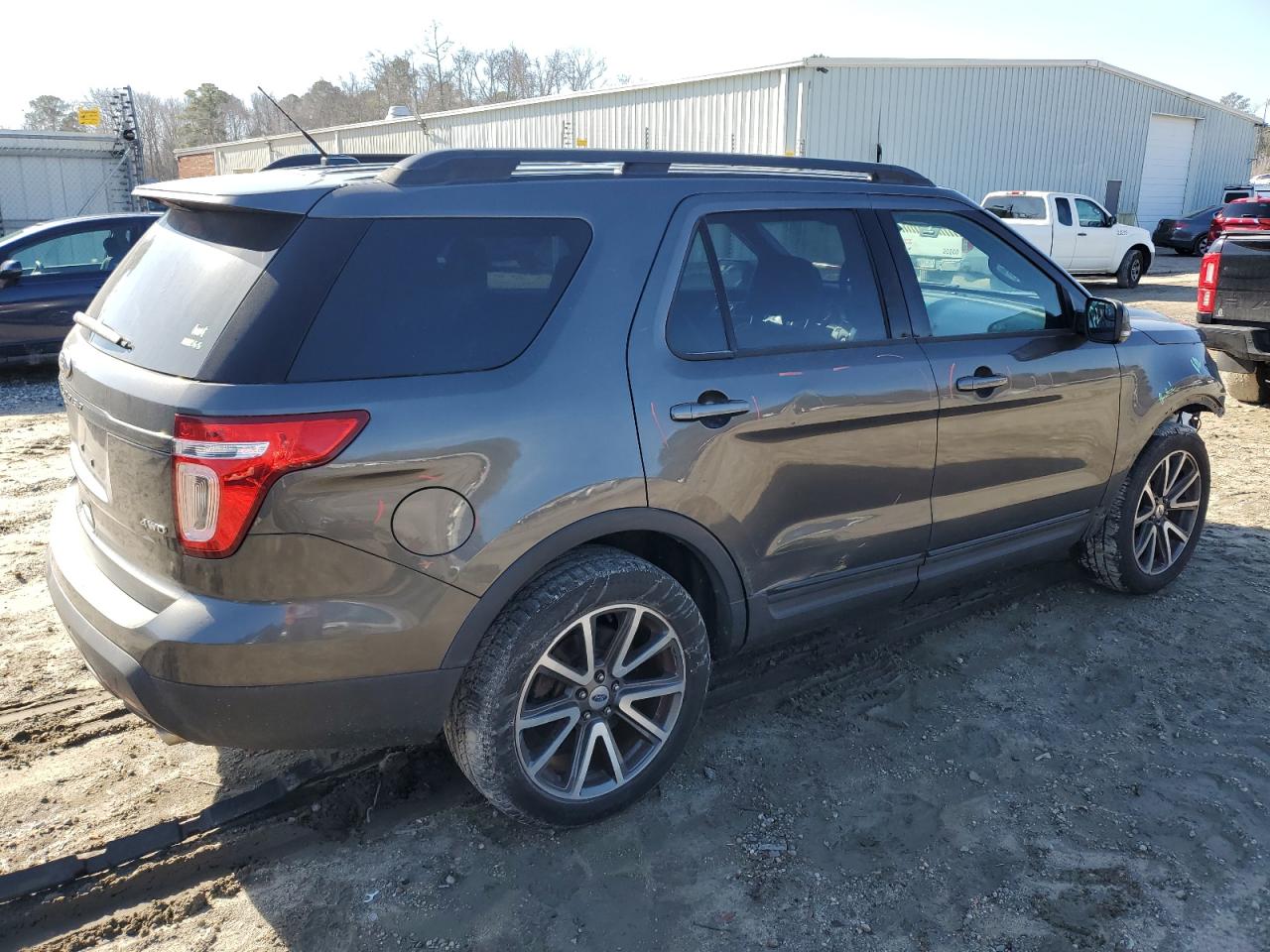2015 Ford Explorer - Image 3