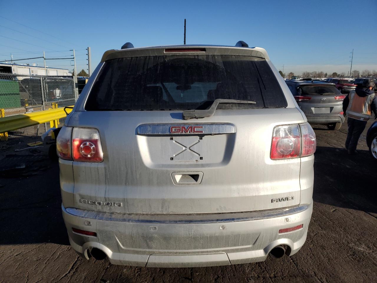 2011 GMC Acadia - Image 6