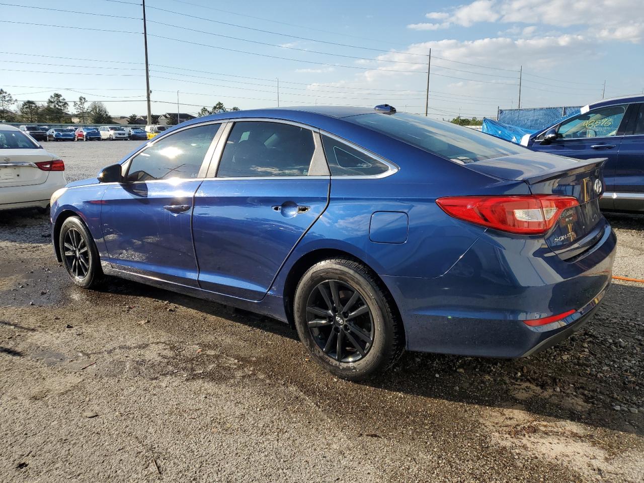 2015 Hyundai Sonata - Image 2