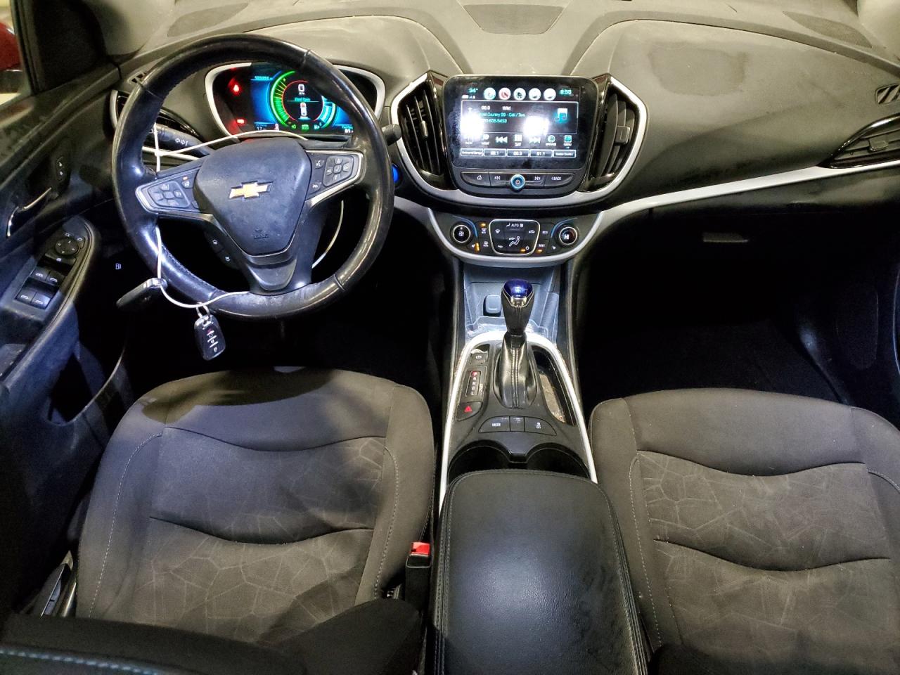 2018 Chevrolet Volt - Image 8