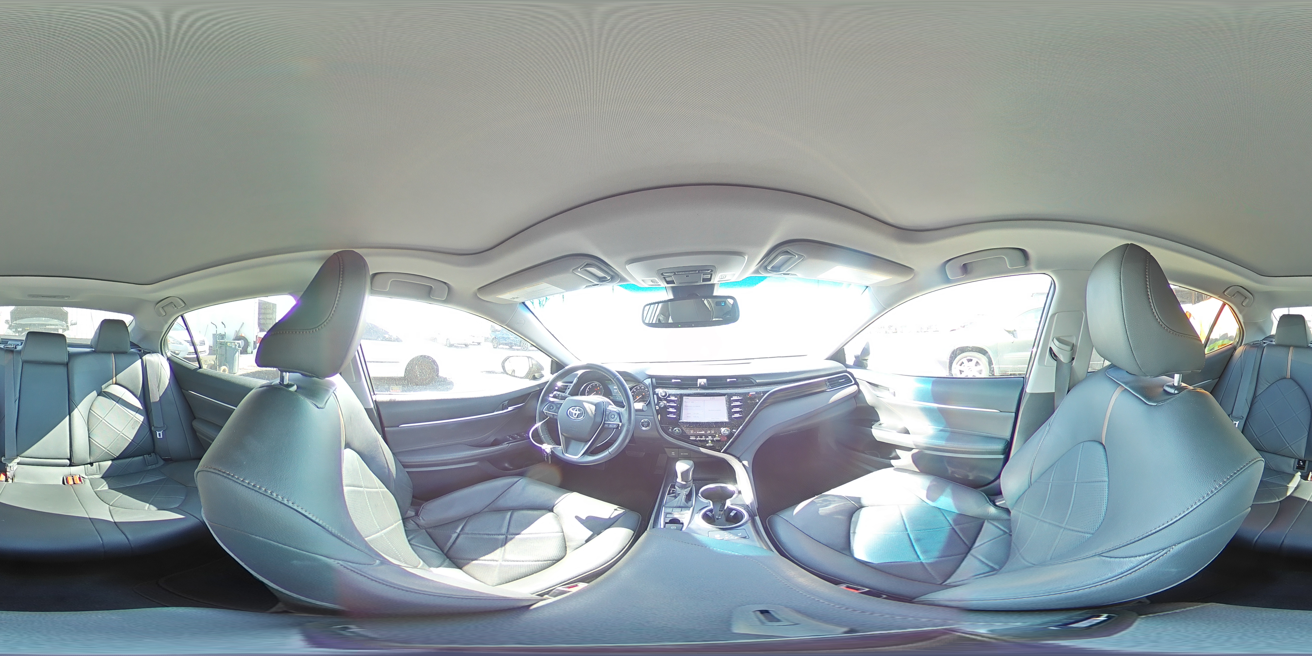 2018 Toyota Camry - Image 14