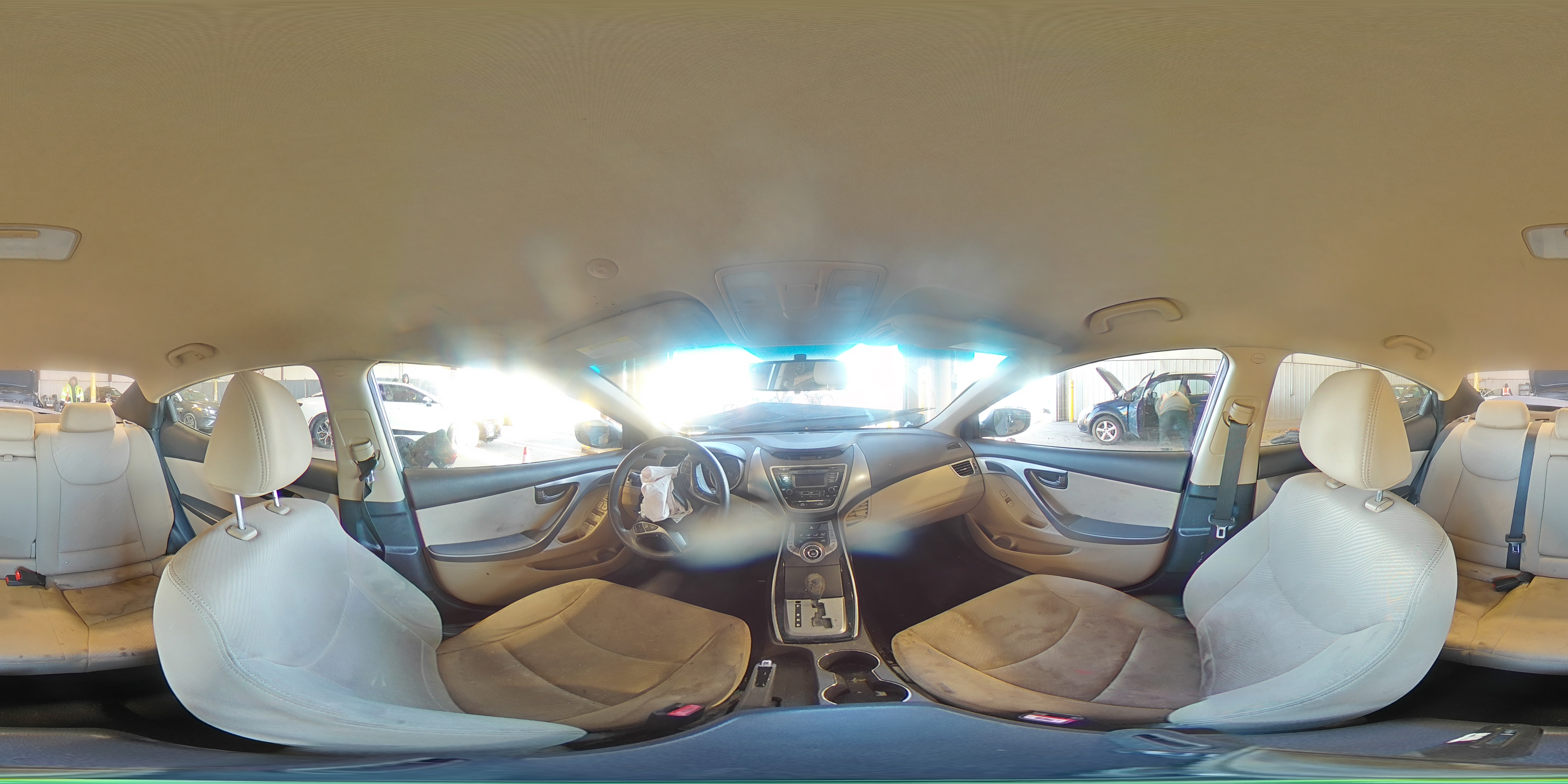 2013 Hyundai Elantra - Image 15