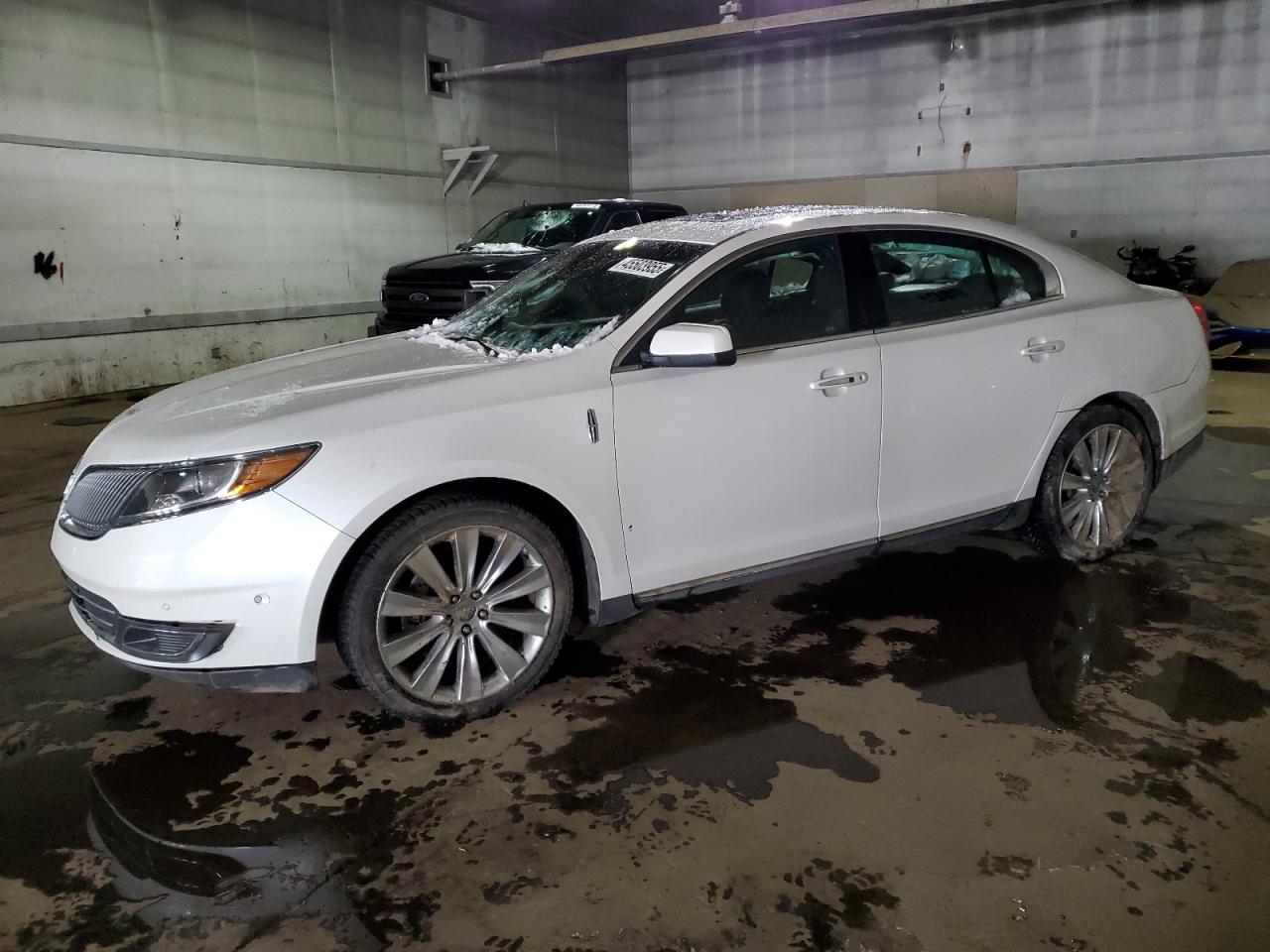 2016 Lincoln MKS - Image 1