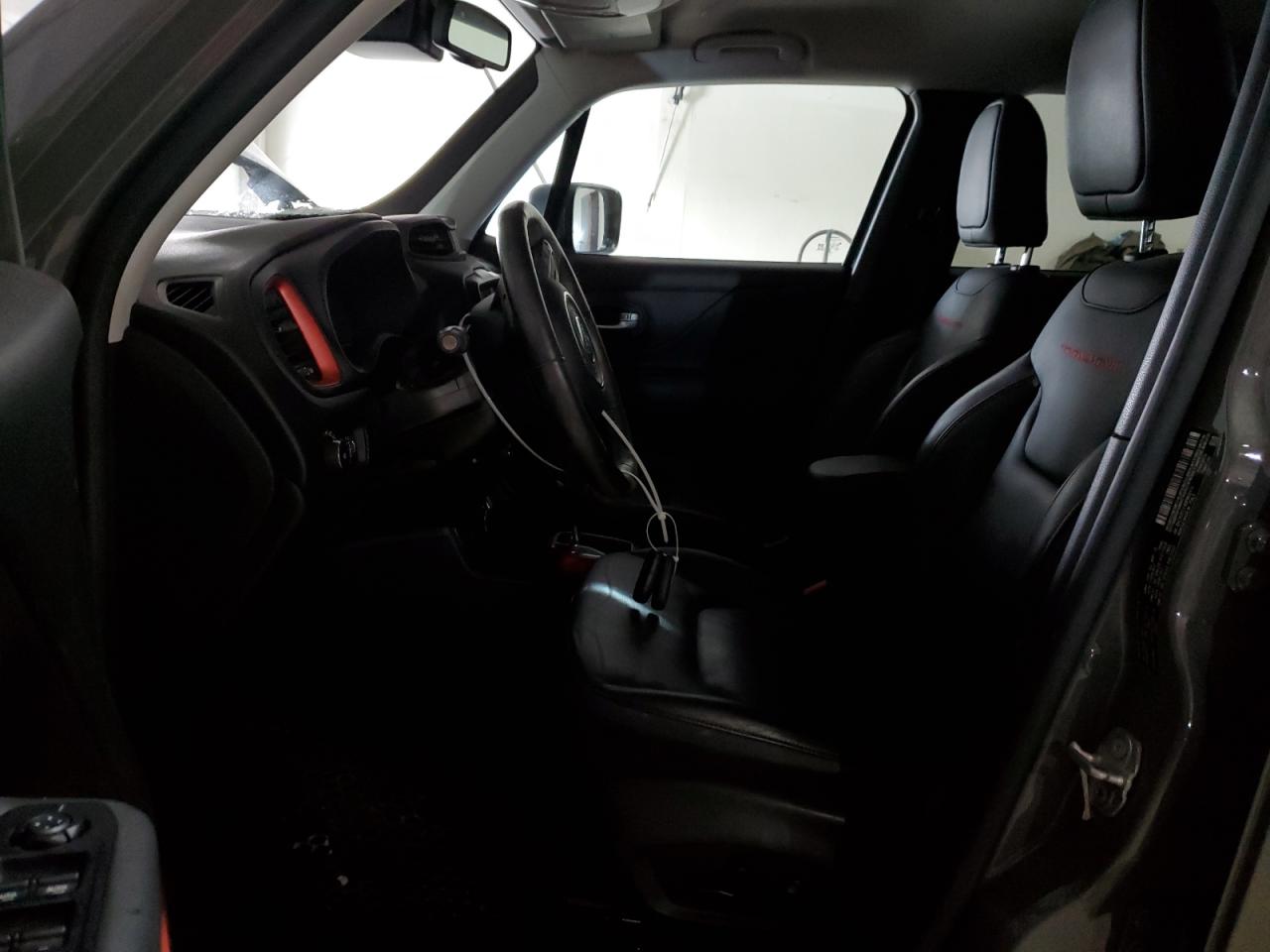 2021 Jeep Renegade - Image 7