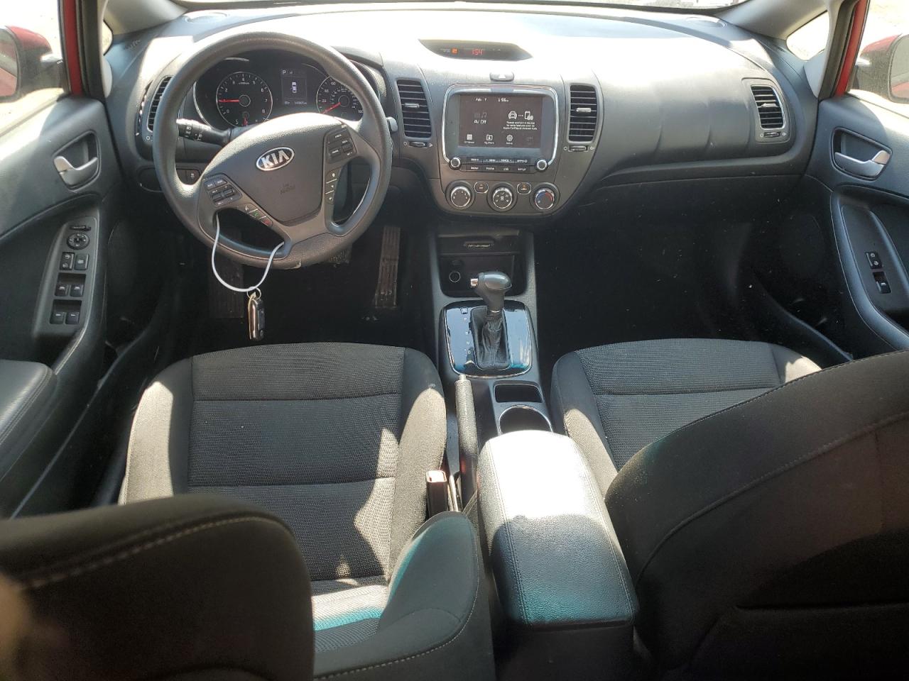 2017 Kia Forte - Image 8