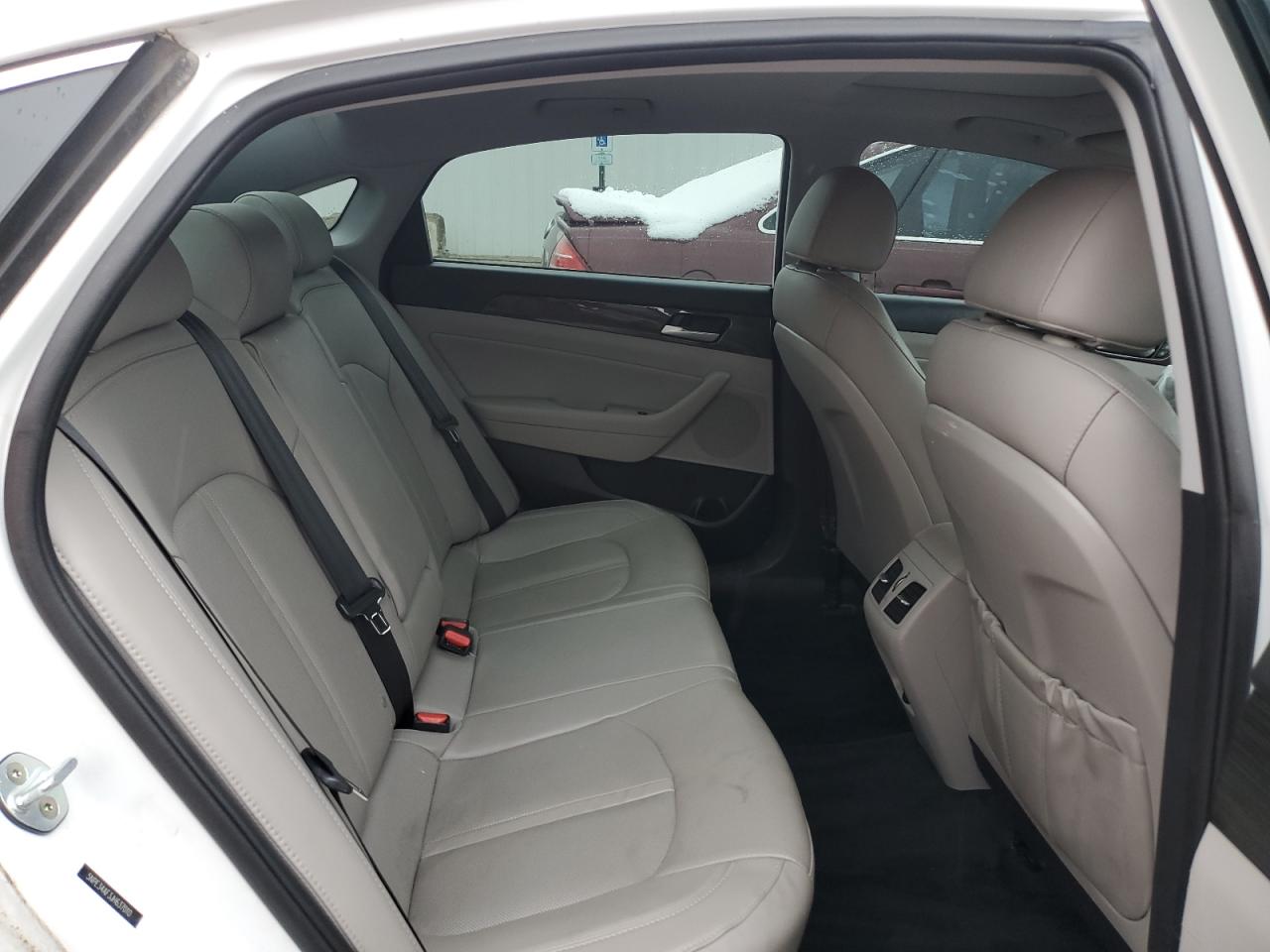 2018 Hyundai Sonata - Image 10