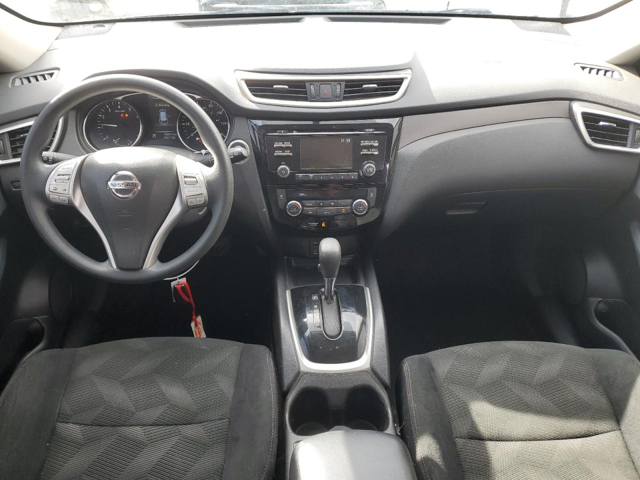 2015 Nissan Rogue - Image 8
