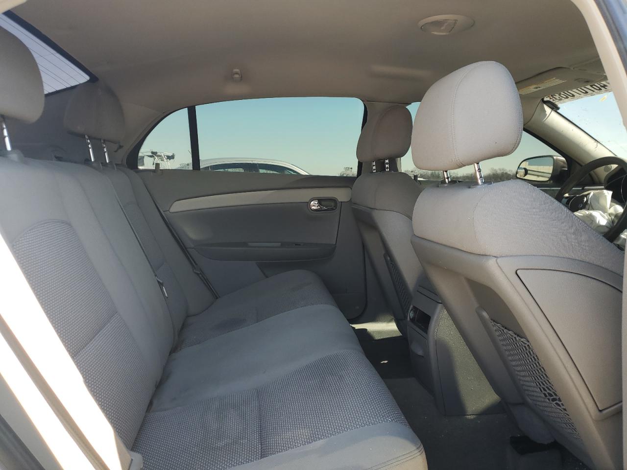 2009 Chevrolet Malibu - Image 10