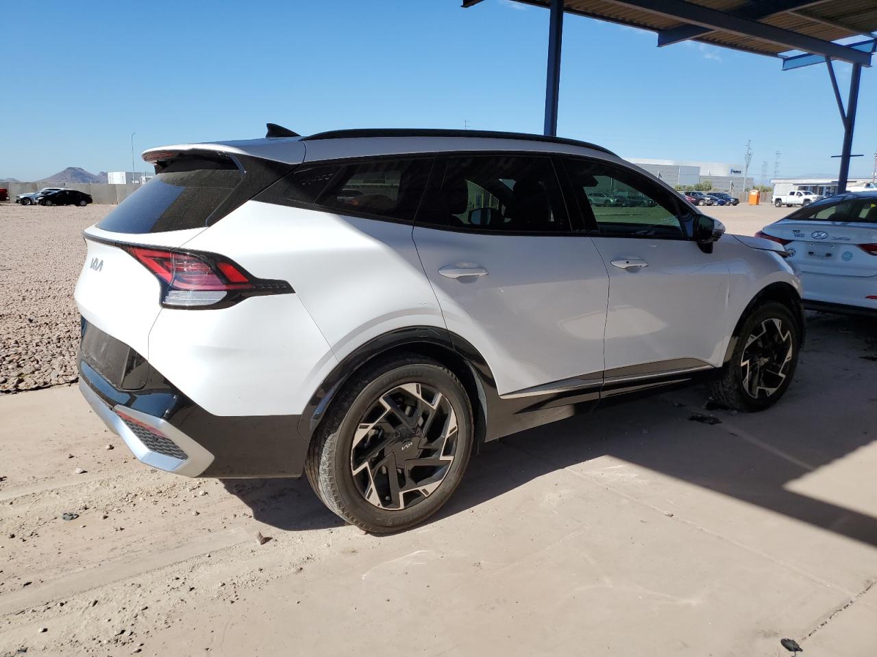 2023 Kia Sportage - Image 3