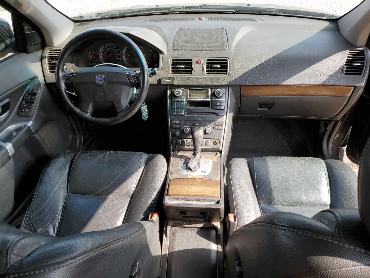 2010 Volvo XC90 - Image 8