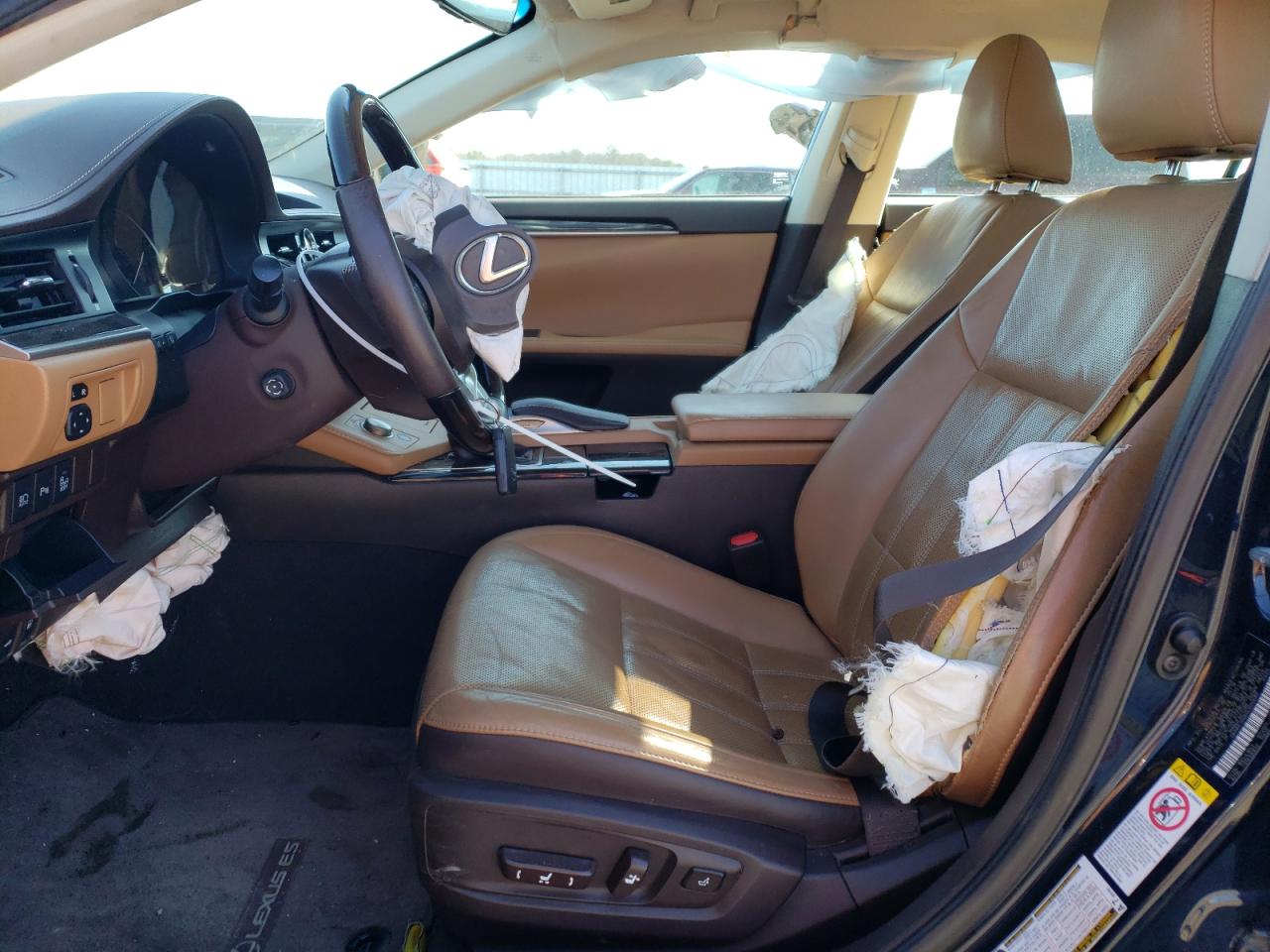 2016 Lexus ES - Image 7