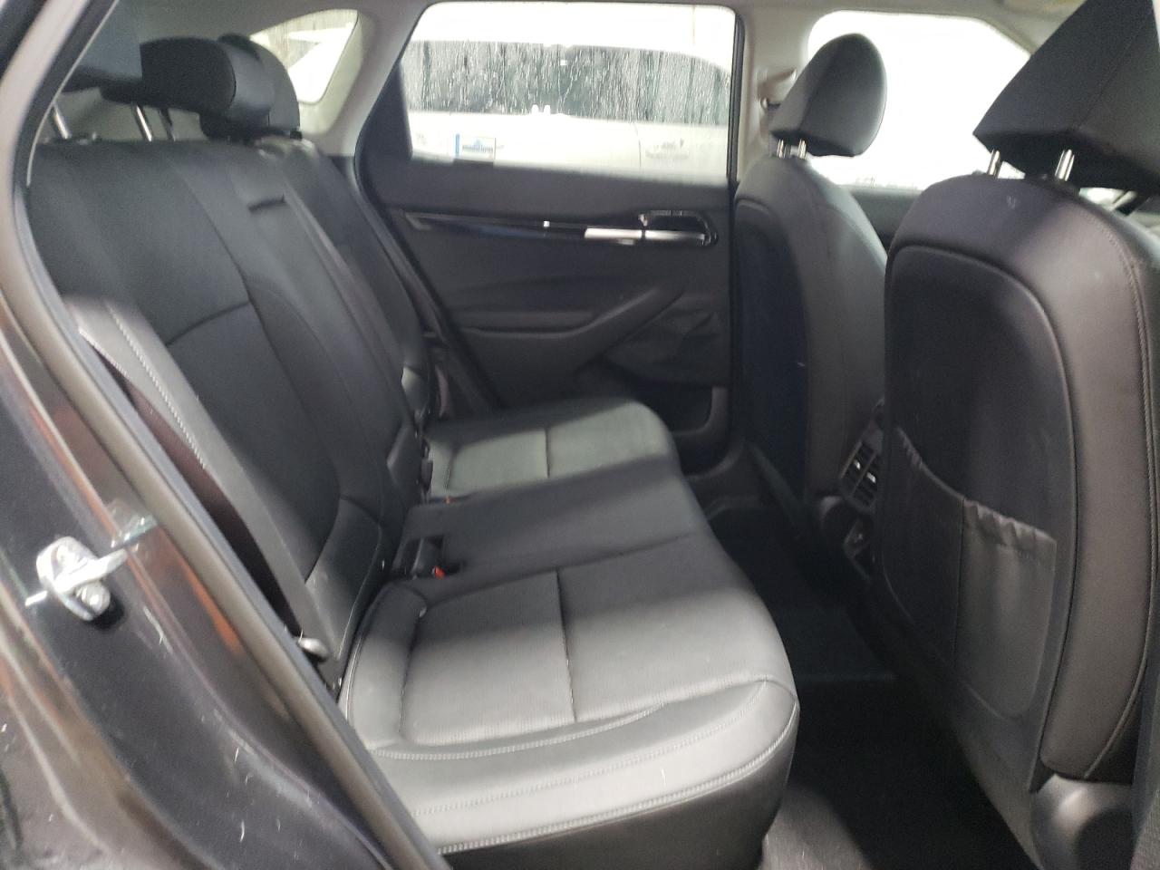 2022 Kia Seltos - Image 11