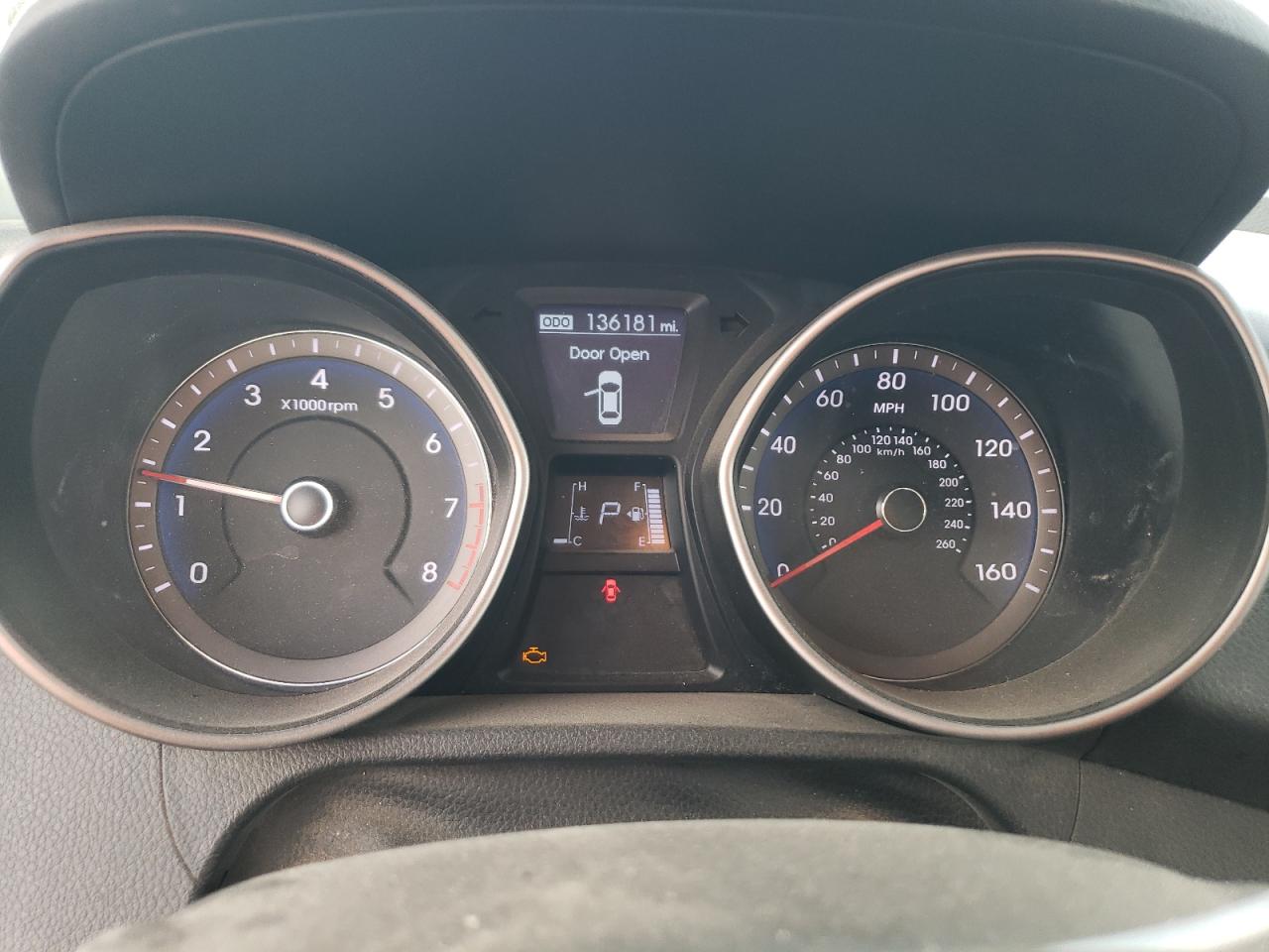 2013 Hyundai Elantra - Image 9