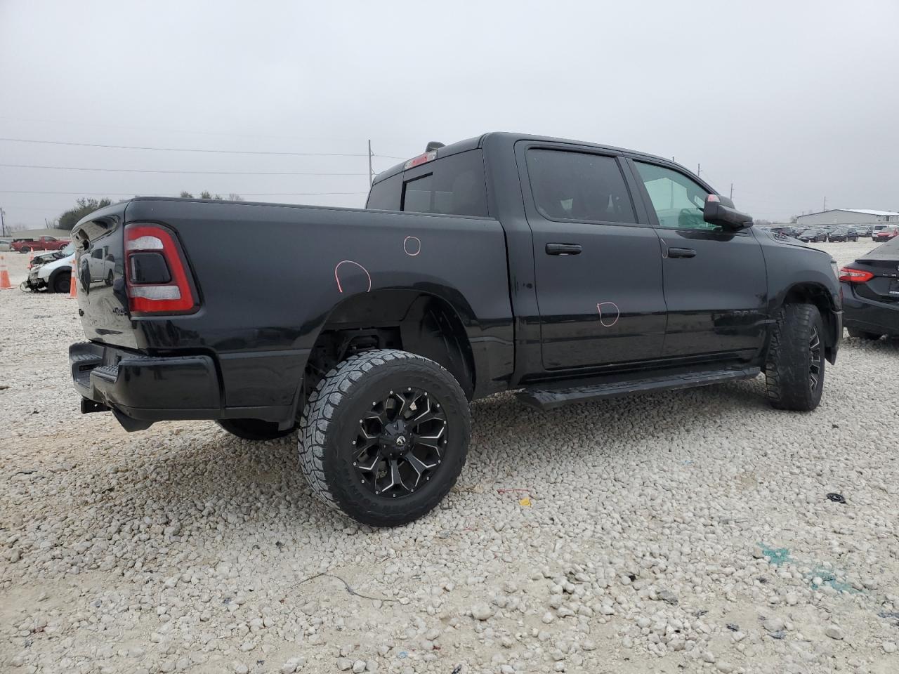 2019 RAM 1500 - Image 3